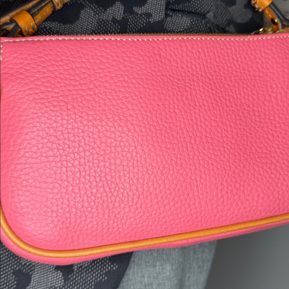 Dooney and Burke NWOT pink pebbled leather Kirby Lexi Crossbody bag - Picture 10 of 12
